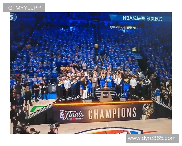 雷霆与小牛季后赛第四场精彩对决回顾与分析